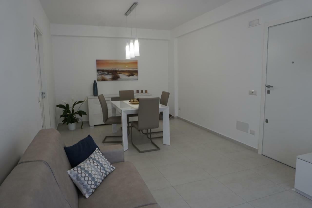 Casa Gise Apartment Ачи Кастело Екстериор снимка