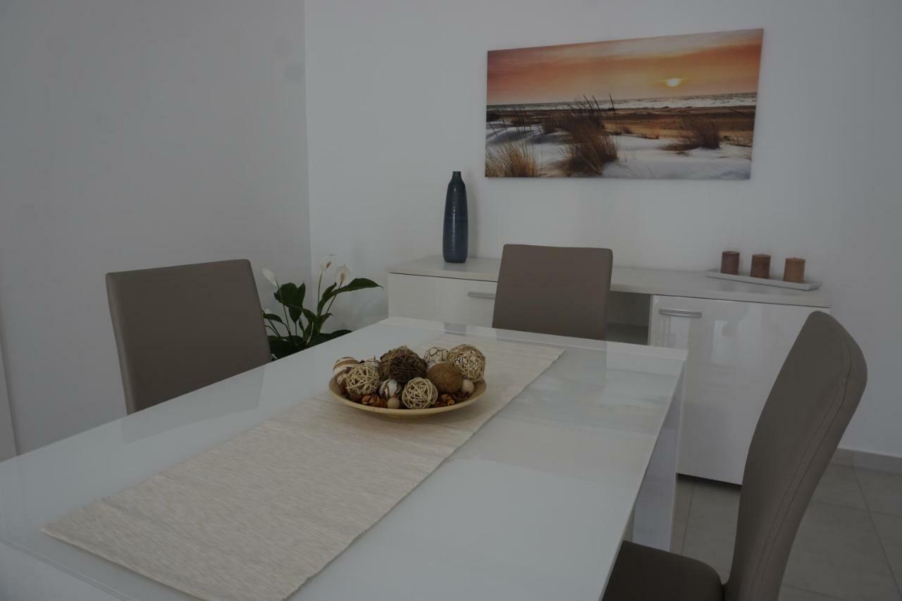 Casa Gise Apartment Ачи Кастело Екстериор снимка